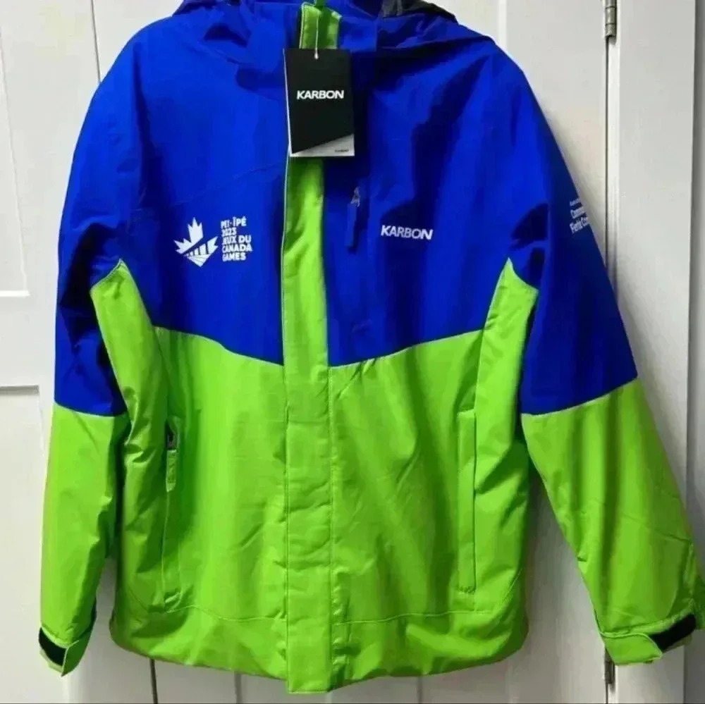 Canada Games  🎮 winter coat 👌